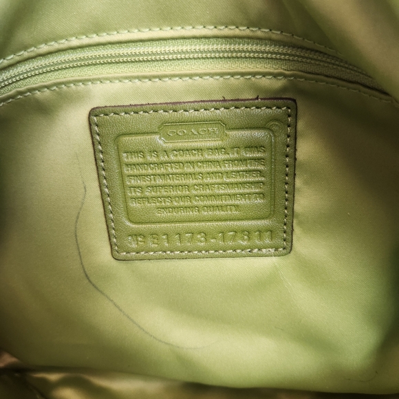 Coach "Chelsea" Green Leather Bag. - Picture 11 of 15
